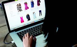 How are online retailers competing with the physical high street?