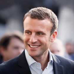 French Revolution: Macron to face Le Pen in election run-off