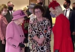 A rare case of the Queen expressing her irritation ..