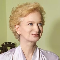 At the other end of the working age spectrum, people should welcome new opportunities! Here's an initiative in fashion just launched, bringing a sense of style and purpose to those in mature years